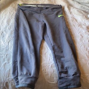 Nike dri-fit capris